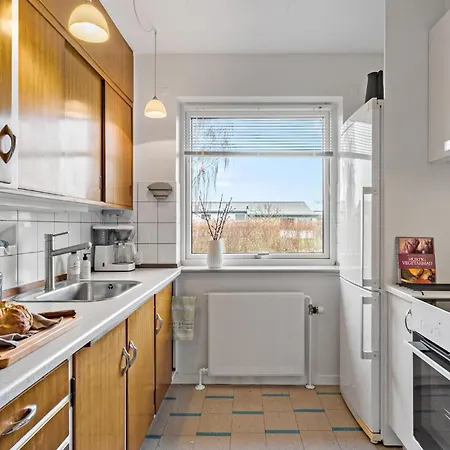 1 Bedroom Cozy In Holiday home