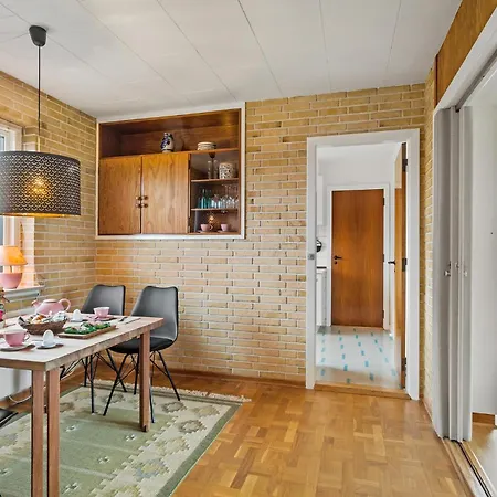 1 Bedroom Cozy In Prázdninový dům